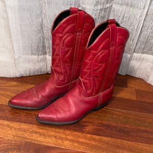 Vintage Vittorio Ricci red cowgirl boots